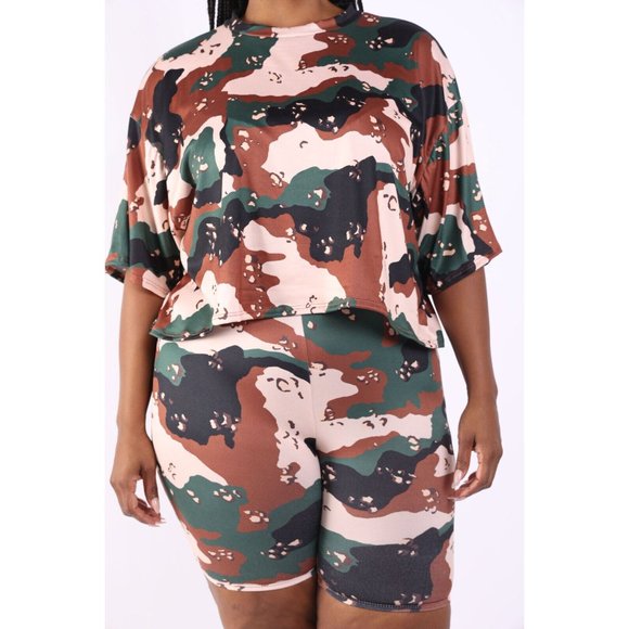 Women's Camo Printed Crop Top And Matching Biker Shorts Cute Set Plus Curvy Size - Picture 3 of 11